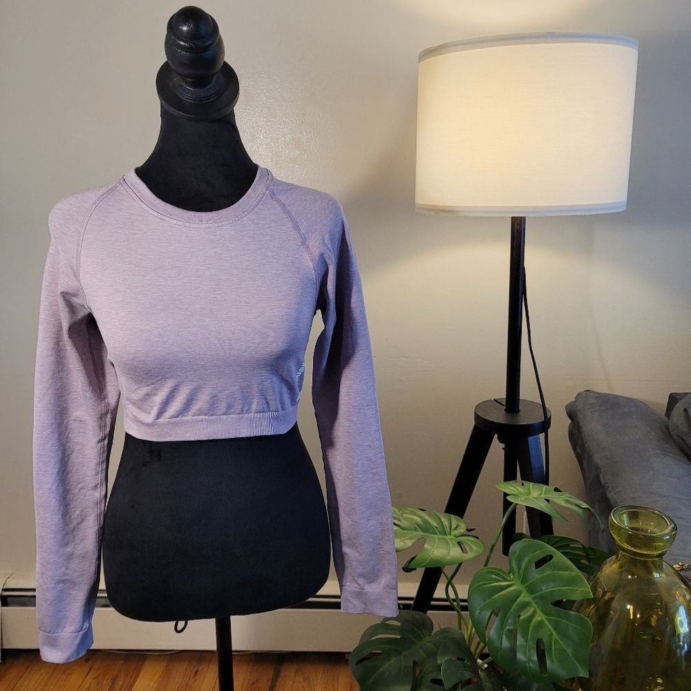 Gymshark Women's Long Sleeve Crop Top - Light Purple Size Medium EUC - Picture 3 of 14